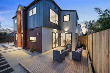 10 Baringa Place, Botany Downs