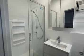 4/3 Angle Street, Picton