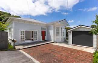 52 Parkvale Road, Karori