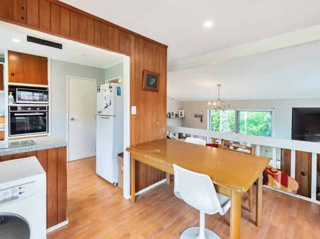 8 Arde Place , Massey