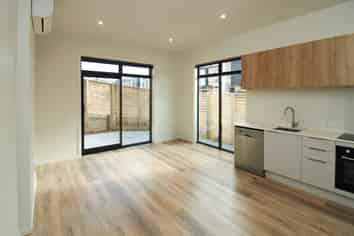 19a The Strand (upstairs), Wainuiomata