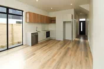 19a The Strand (upstairs), Wainuiomata