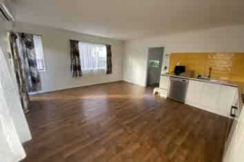 2 Aotea Road, Glen Eden