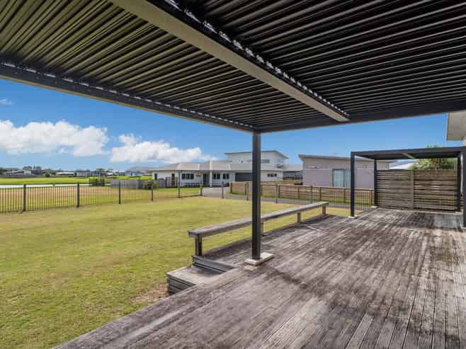 149 Rangiora Crescent, Matarangi