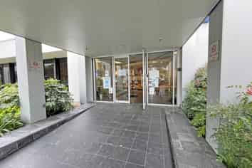 GROUND FLOOR MANUKAU CBD OFFICE

