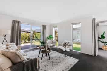 66 Tabraham Crescent, Pyes Pa