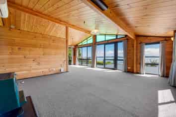 61 Carlton Crescent, Maraetai