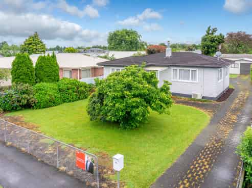 191 Clarkin Road, Fairfield