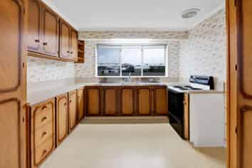 6 Manse Street, Hawera