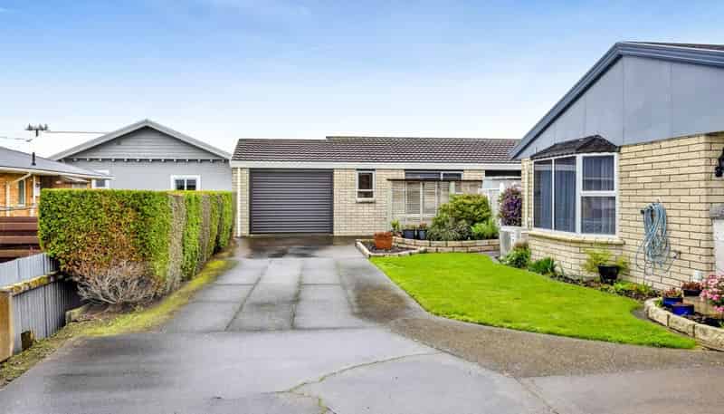 6 Manse Street, Hawera