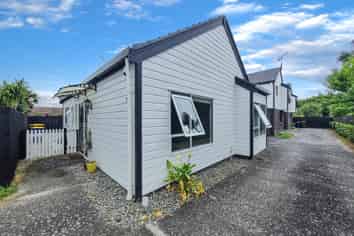 5/7 Koromiko St, New Lynn