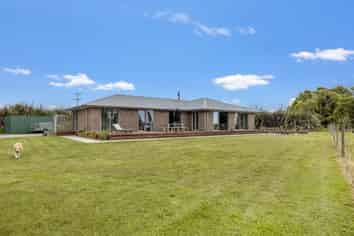 347 Utopia Road, Westport