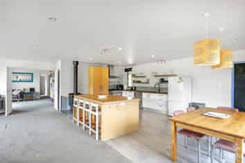 347 Utopia Road, Westport