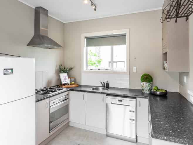 74 Brockworth Place, Riccarton