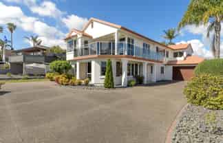 24 Kiriwai Place, Matua