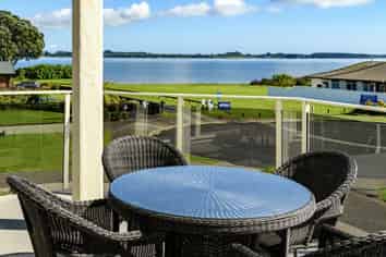 24 Kiriwai Place, Matua