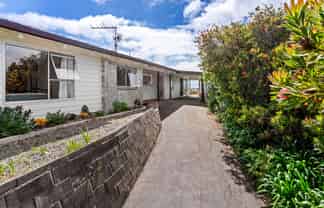 63 Queens Road, Waikanae Beach