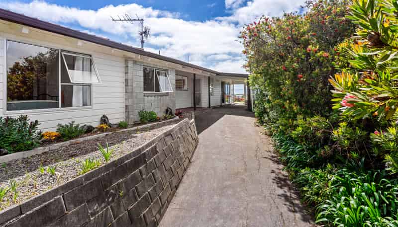 63 Queens Road, Waikanae Beach