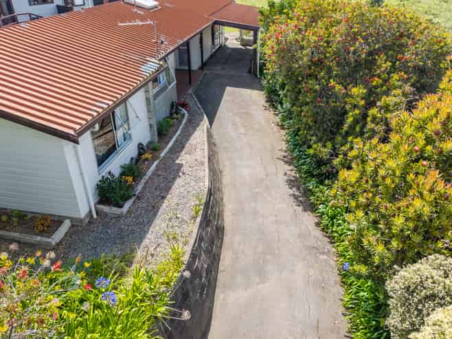63 Queens Road, Waikanae Beach
