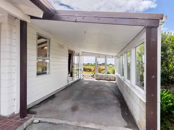 63 Queens Road, Waikanae Beach