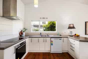 30 Madras Street, Khandallah