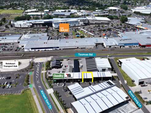 Hands Off Investment in Popular Complex