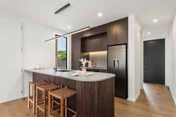 2/50B Murray Place, Merivale