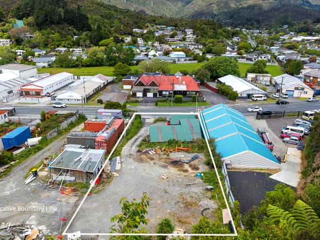 Warehousing. Offices. Large Land. Liquidation Sale