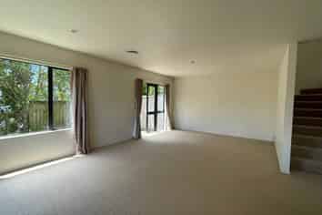 2/2 Sunnydale Place, Albany