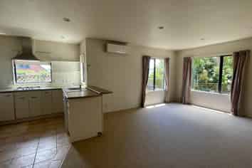 2/2 Sunnydale Place, Albany