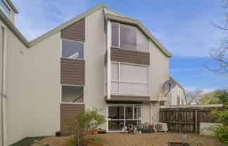 4/27 Maxwell Street, Riccarton