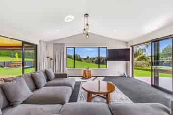 130 Ridgeview Road, Redwood Valley