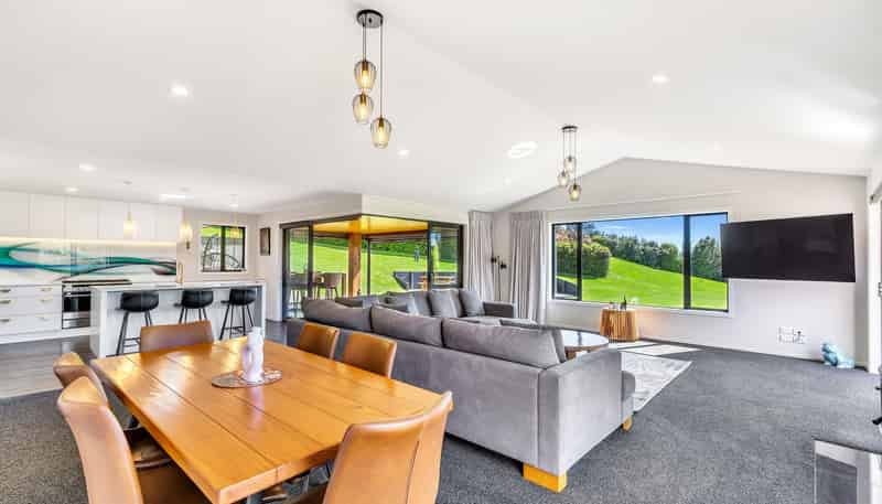 130 Ridgeview Road, Redwood Valley
