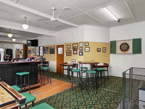 Lauder Hotel - Options Aplenty