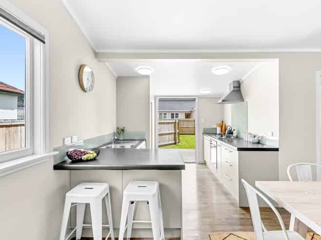 43 Biddle Crescent, Taita