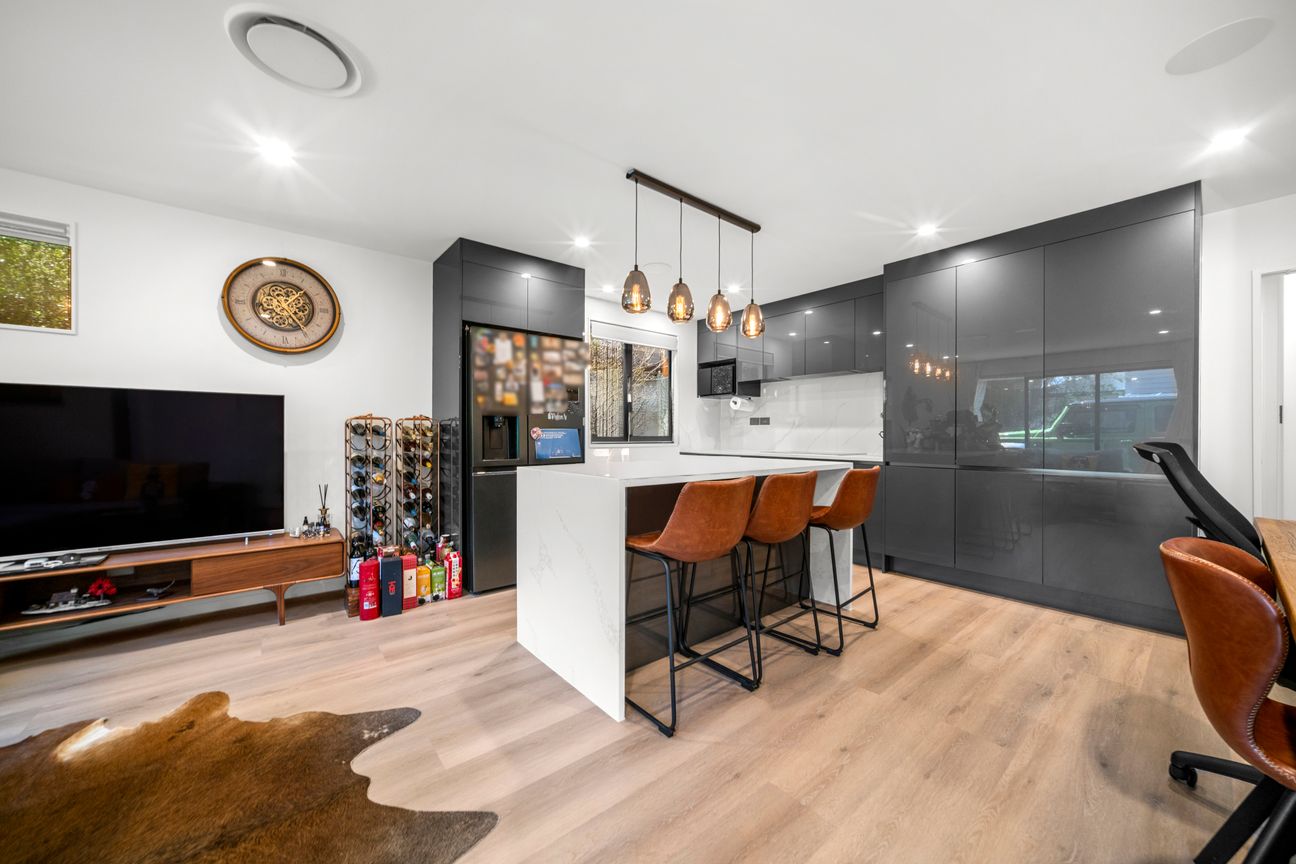 Luxury Duplex Family Home Awaits - Bild 6