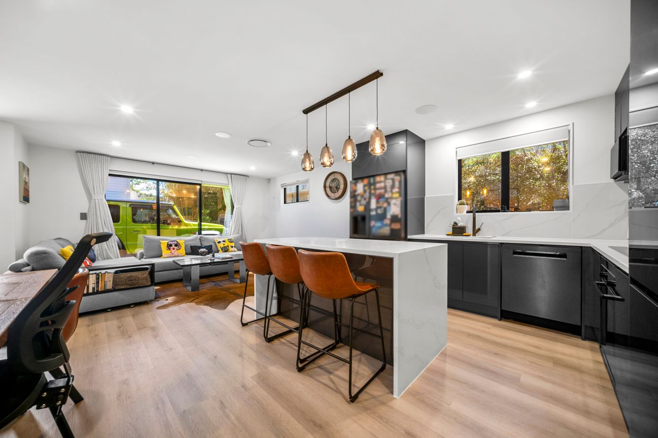 Luxury Duplex Family Home Awaits - Bild 5