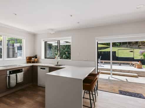 8 Highfield Crescent, Brookfield