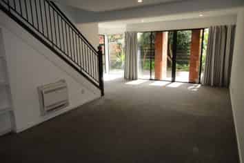 3/56 Hewitts Road , Merivale