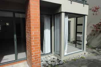 3/56 Hewitts Road , Merivale