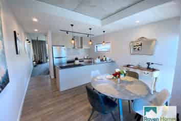 8/4165 Great North Road, Glen Eden