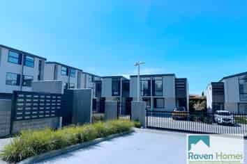 8/4165 Great North Road, Glen Eden