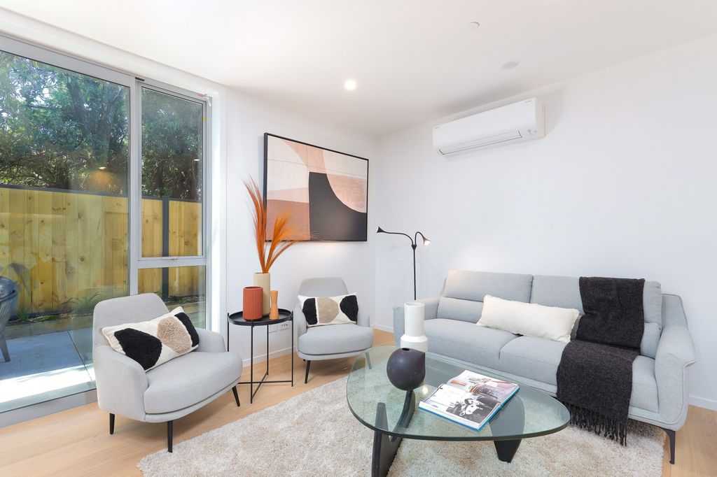 Downsize in Style: Your Modern Oasis Awaits 4