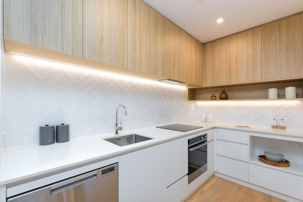 Downsize in Style: Your Modern Oasis Awaits 3