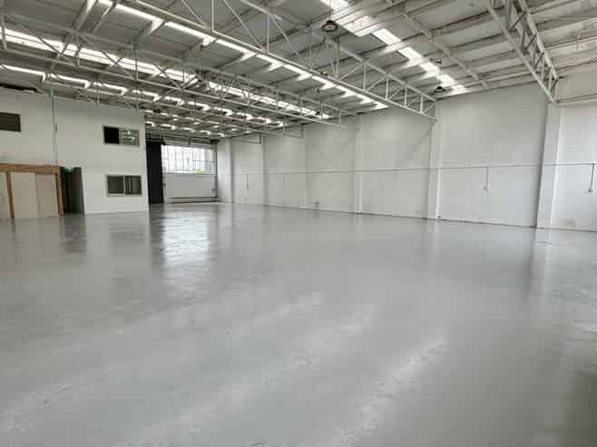 Good parking and two roller doors