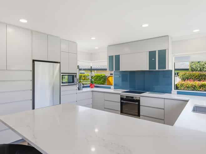 100 Milne Drive, Paraparaumu