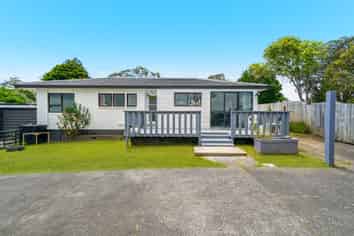 1/18 Frobisher Way, Clendon Park