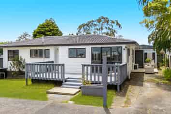 1/18 Frobisher Way, Clendon Park