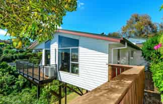 107 Mt Pleasant Road, Mount Pleasant