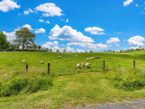 5 and 15 Charis Lane, Wellsford